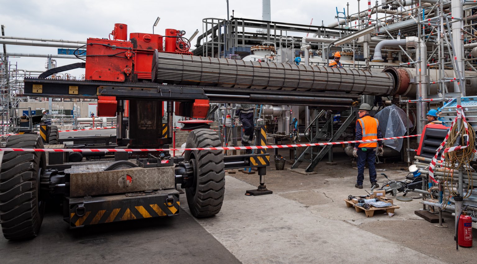 SELFPROPELLED BUNDLE EXTRACTOR Peinemann Equipment